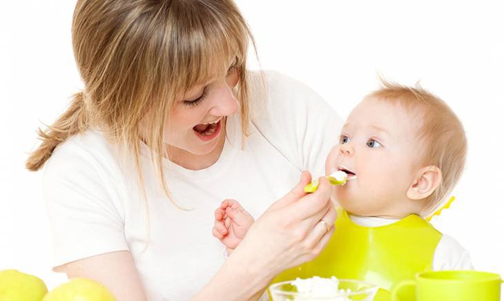 Sự cần thiết của việc tìm người trông trẻ tại nhà